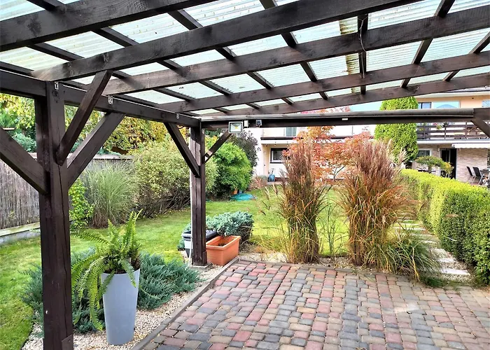 Spacious House בית נופש ז'שוב